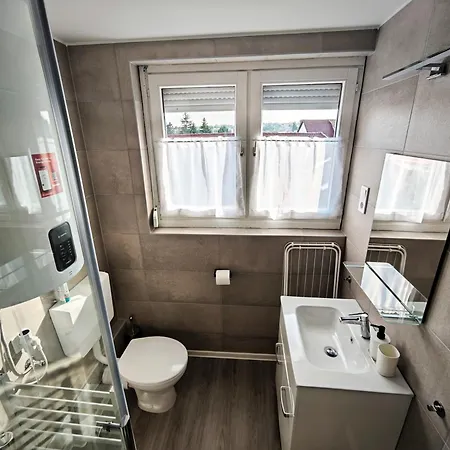 Dama2 Apartment Eger